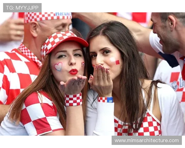 欧洲杯决赛门票热销，球迷热情高涨推动现场氛围火爆趋势