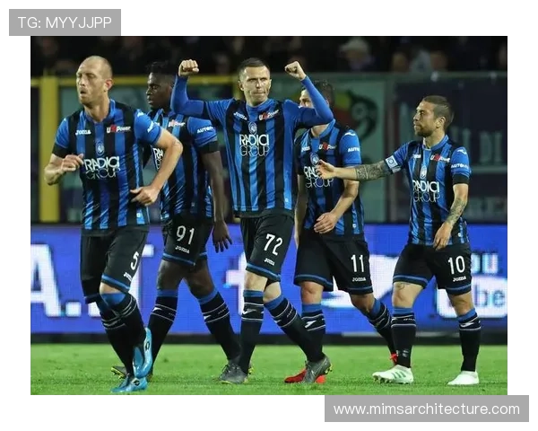 多特蒙德年轻阵容关键战屡现失控,稳定性面临考验 多特蒙德年轻阵容关键战屡现失控,稳定性面临考验