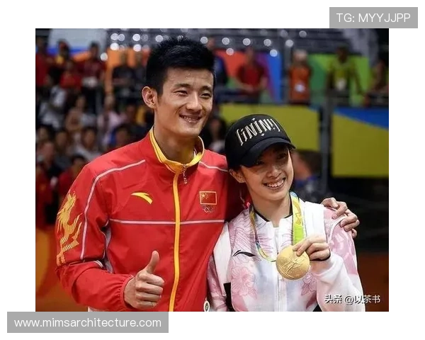 谌龙退役后天天带娃逛超市，这反差谁懂啊